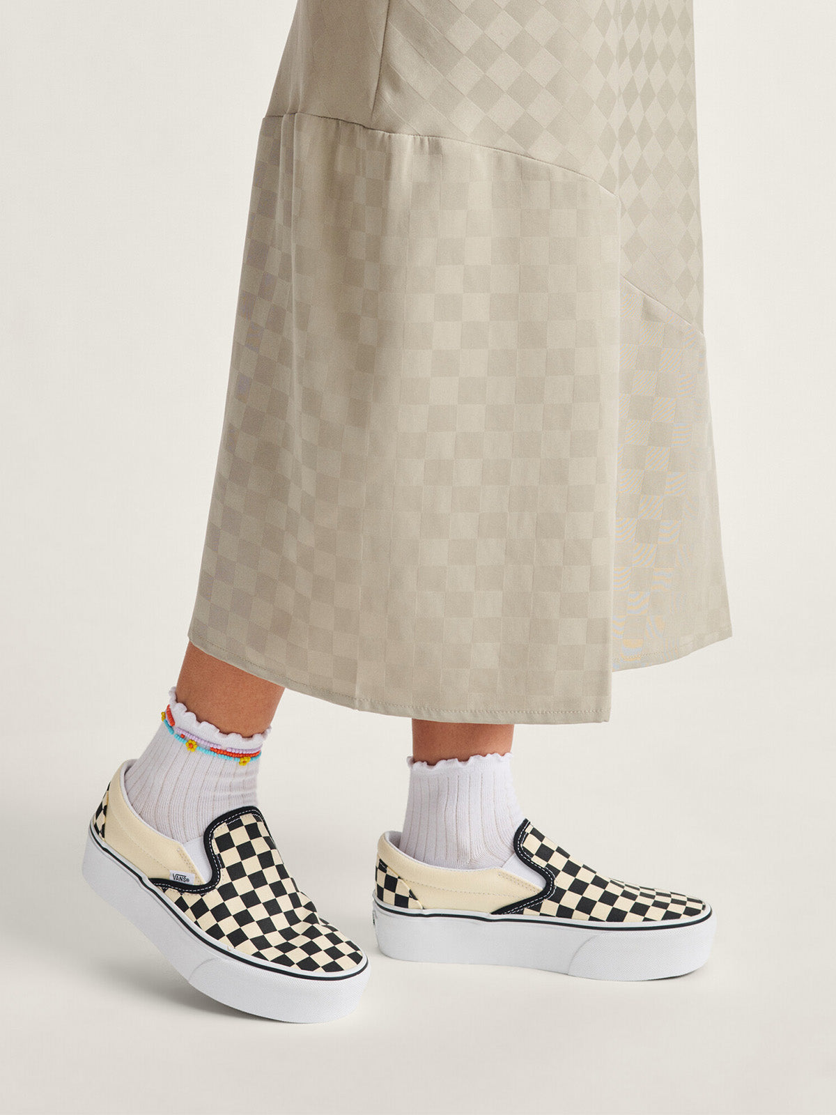 Zapatilla Mujer Slip On Checkerboard Stackform Vans